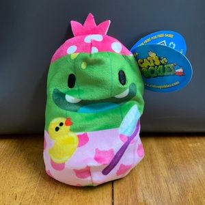 Cats vs pickles - Felicia the pickle